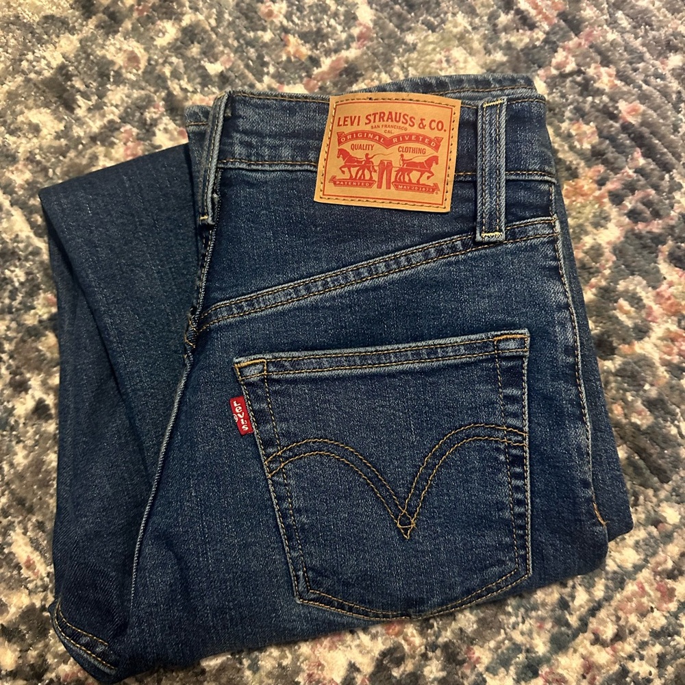 Levi’s Ribcage Straight Jean